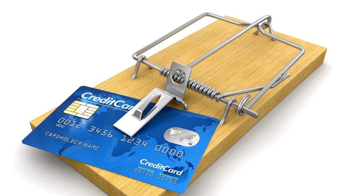 Mousetrap with Credit Card 