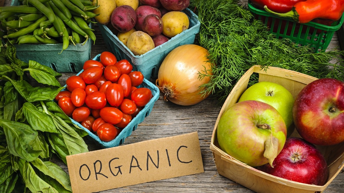 Organic Markets fruits and vegetables