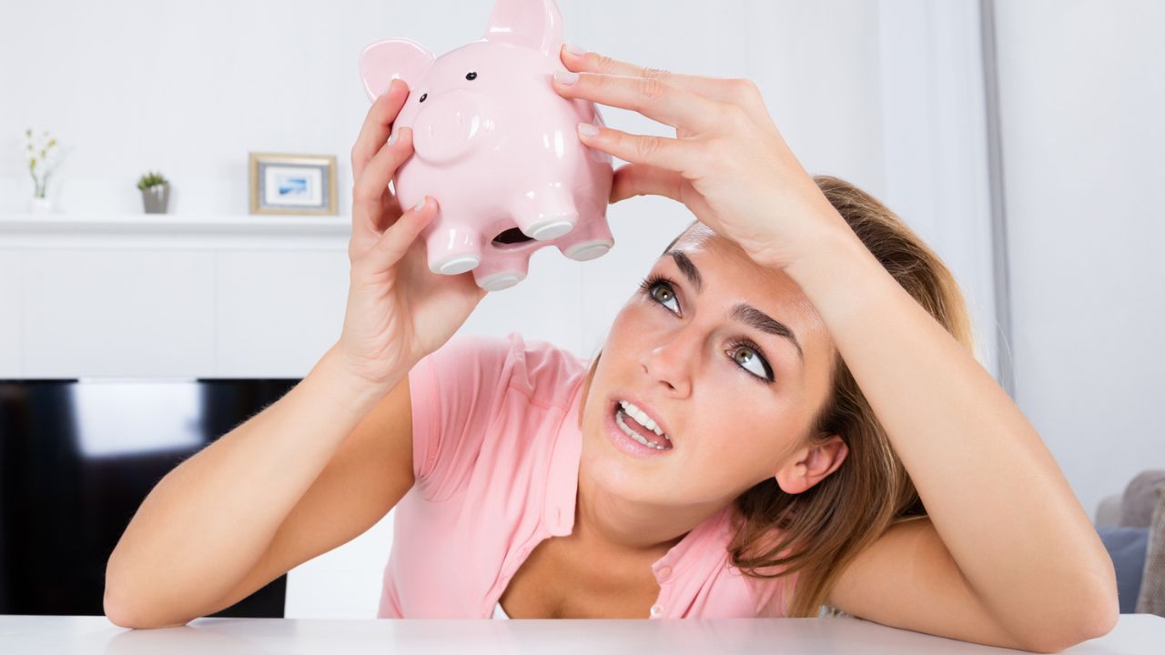 woman with piggy bank